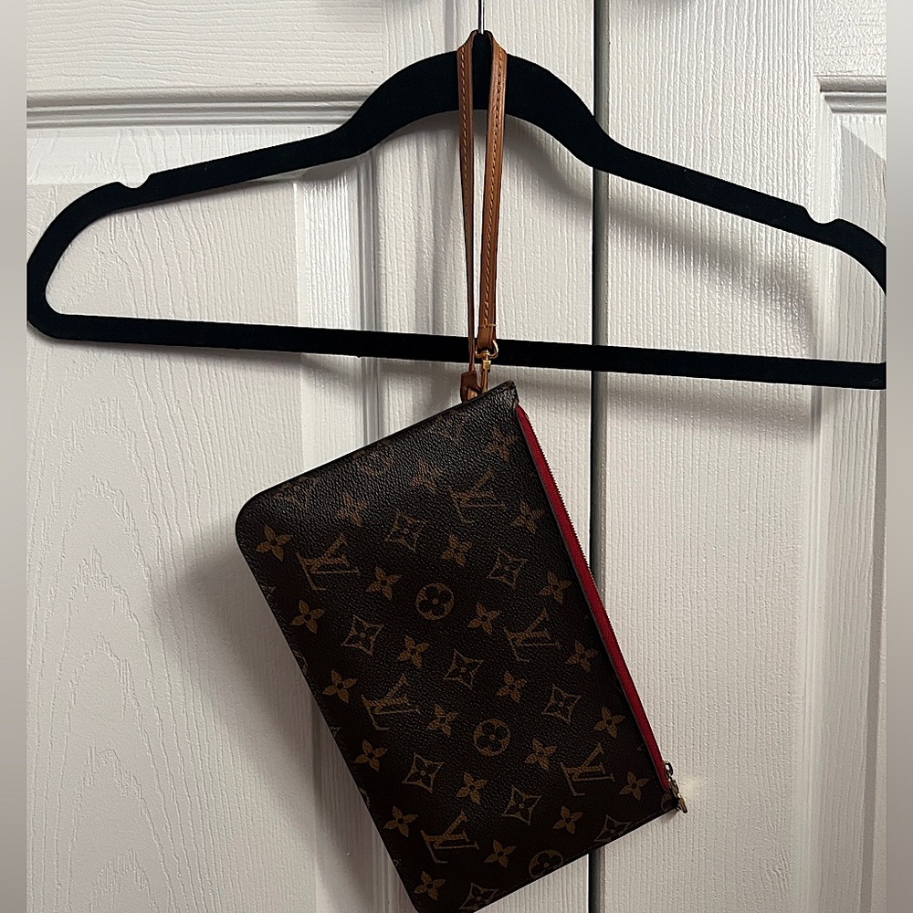 Louis Vuitton Monogram Pochette